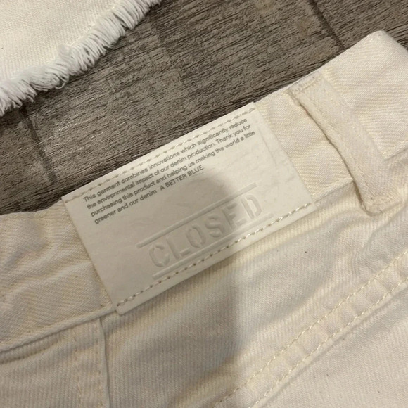 NWT!! Closed - Jocy x Shorts - Creme Color - Size 25&30 - Picture 10 of 11